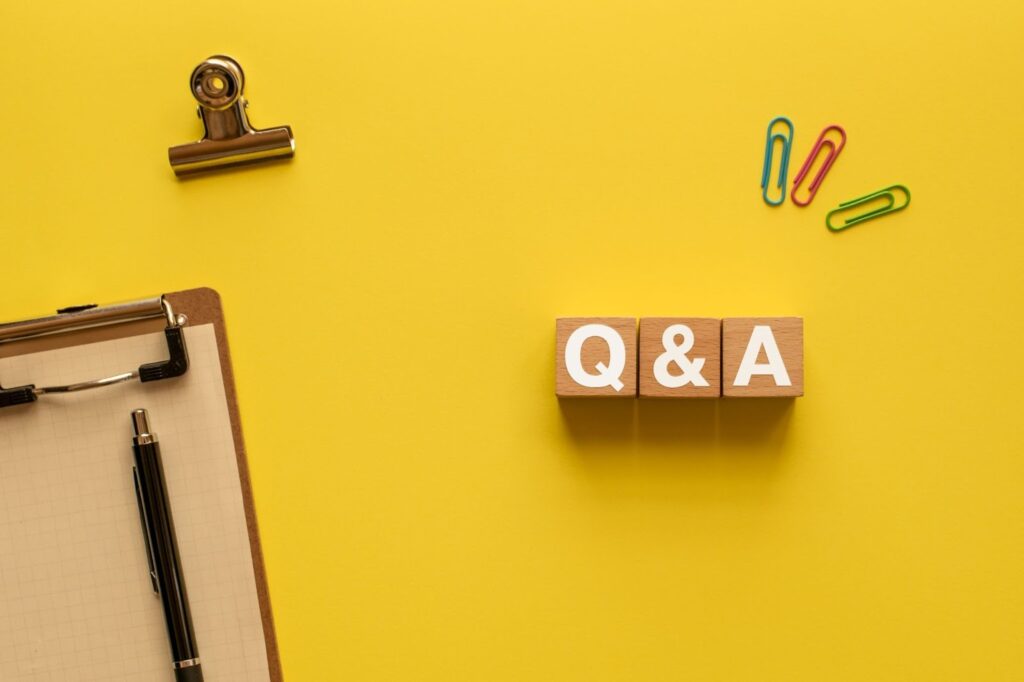 ファイルとQ&Aと書いたブロック