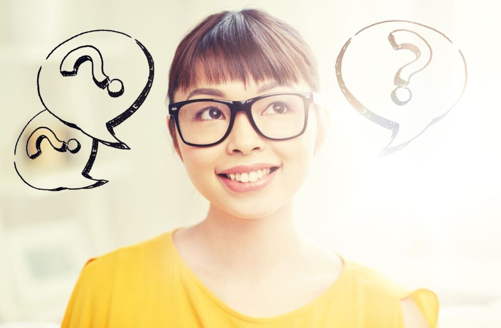 疑問を感じている女性