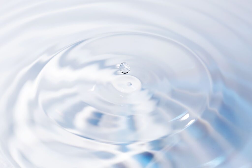 ボライトの美容成分のイメージ画像　滴る液体