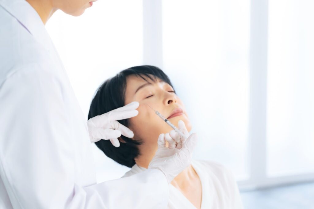 プルリアルの持続期間や効果が出始めるまでの期間、ダウンタイムについて解説