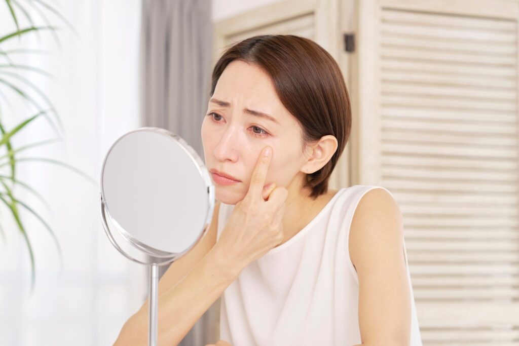 眉下切開と眼瞼下垂手術の違い｜どっちが先？同時は？保険適用も解説
