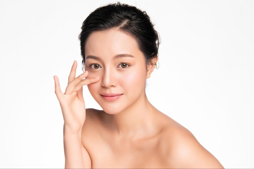 二重埋没は何年持つ？糸が取れる原因や前兆、長持ちさせるコツを紹介